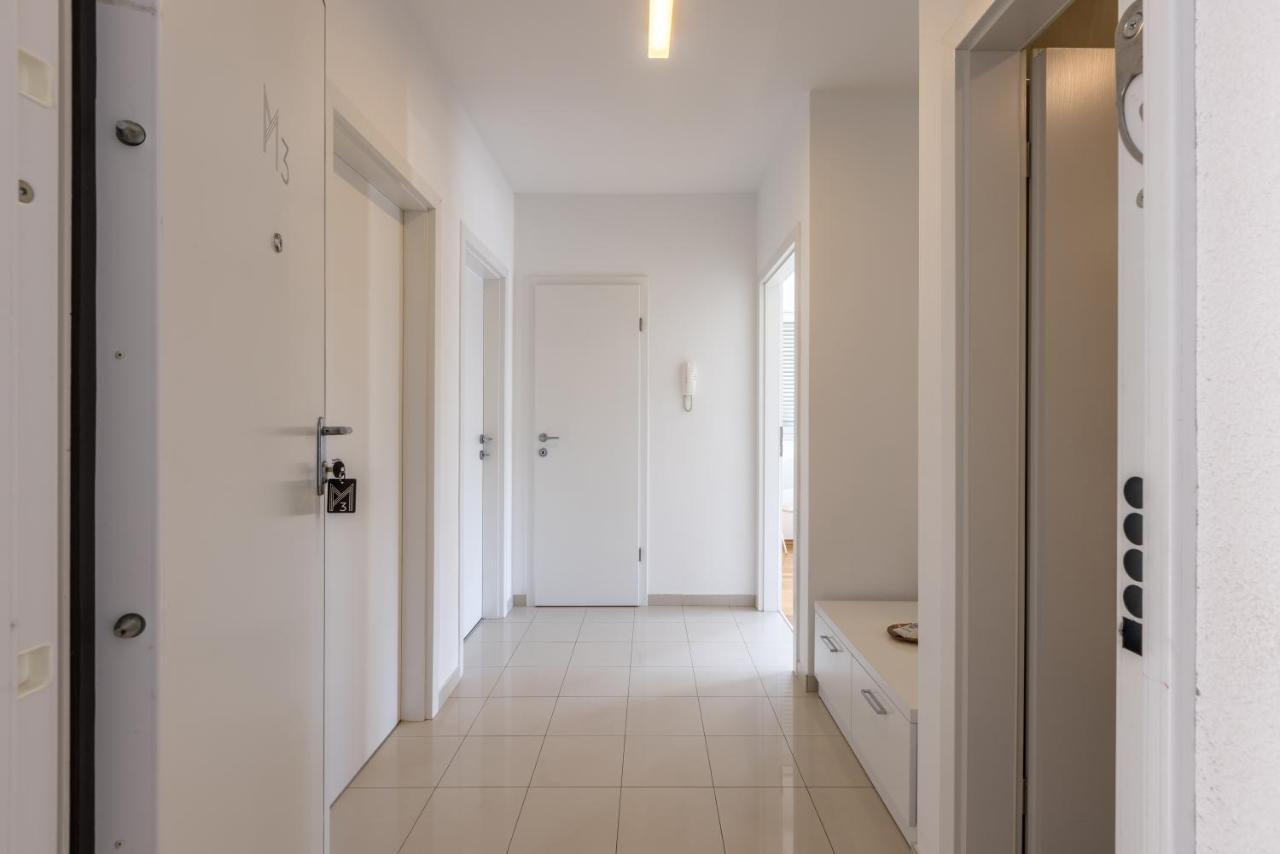 Madrugada Apartments Stari Grad  Buitenkant foto