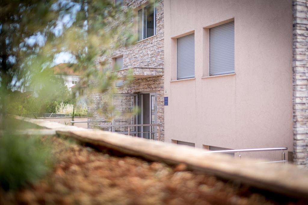 Madrugada Apartments Stari Grad  Buitenkant foto